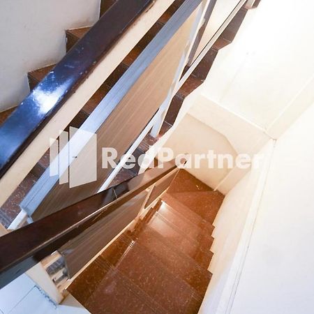 Eascot Hotel Mitra Reddoorz Dżakarta Zewnętrze zdjęcie