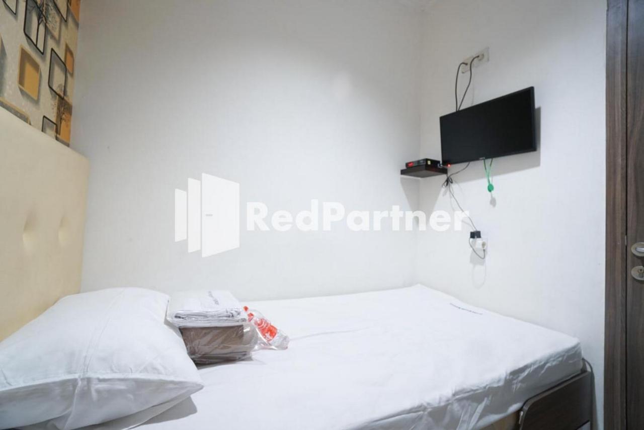 Eascot Hotel Mitra Reddoorz Dżakarta Zewnętrze zdjęcie