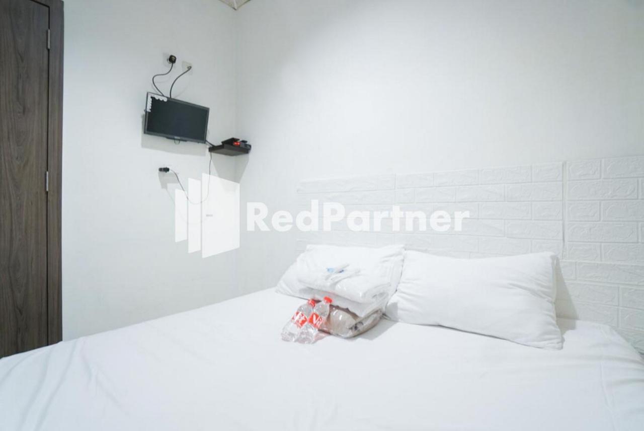 Eascot Hotel Mitra Reddoorz Dżakarta Zewnętrze zdjęcie