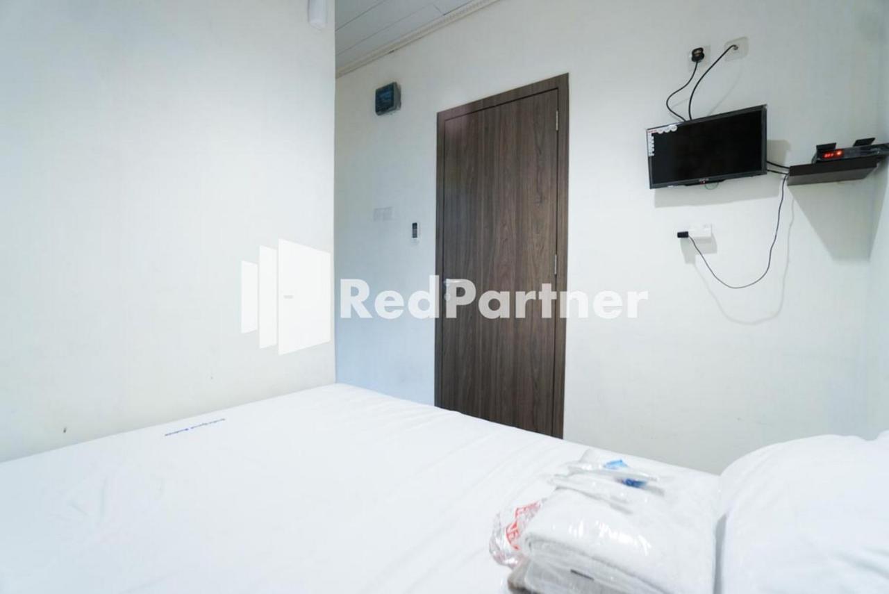 Eascot Hotel Mitra Reddoorz Dżakarta Zewnętrze zdjęcie