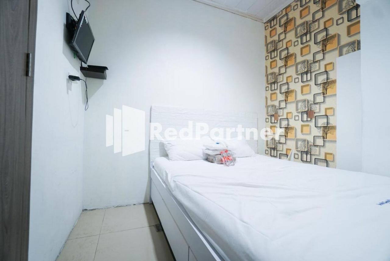 Eascot Hotel Mitra Reddoorz Dżakarta Zewnętrze zdjęcie